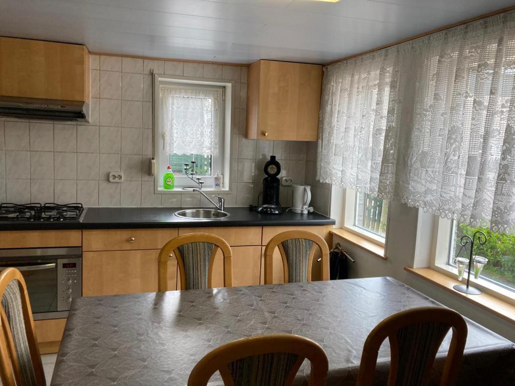 فيلا Schwone Diekhuusje - Vakantiewoning Aan De Noordzeekust Schoondijke المظهر الخارجي الصورة